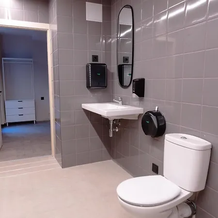 Lamia Bbk Women Hostel-solo Mujeres ビルバオ