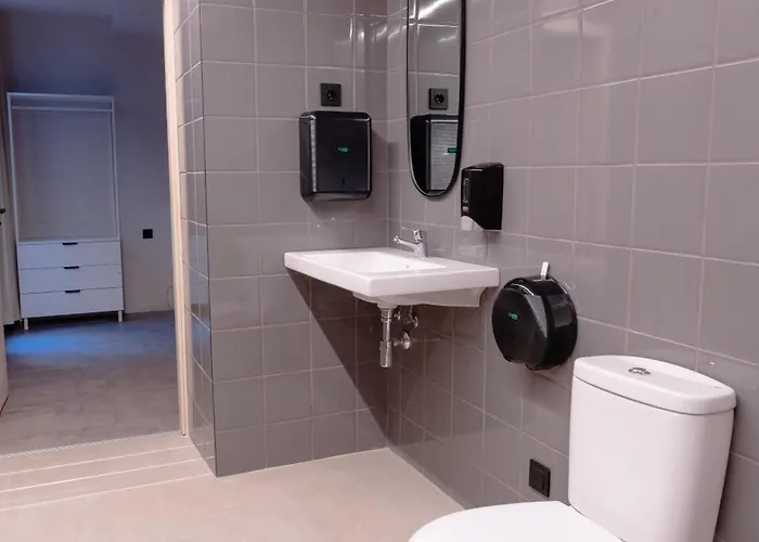 Lamia Bbk Women Hostel-solo Mujeres Bilbao