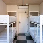 Lamia Bbk Women Hostel-solo Mujeres *