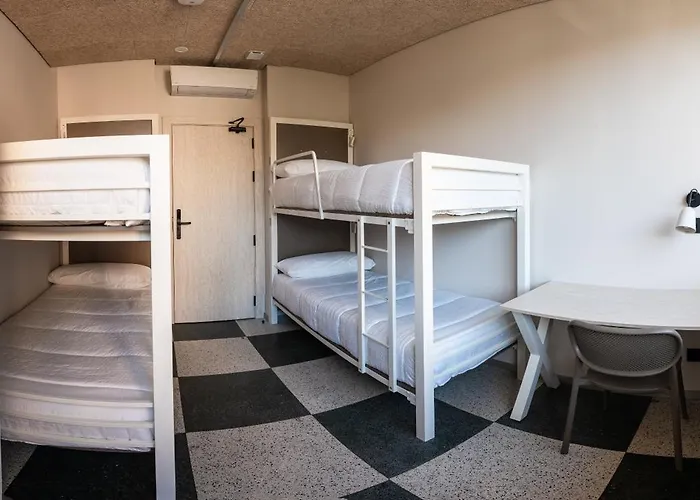 Lamia Bbk Women Hostel-solo Mujeres Bilbau