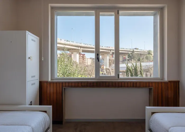 Lamia Bbk Women Hostel-solo Mujeres * Bilbau