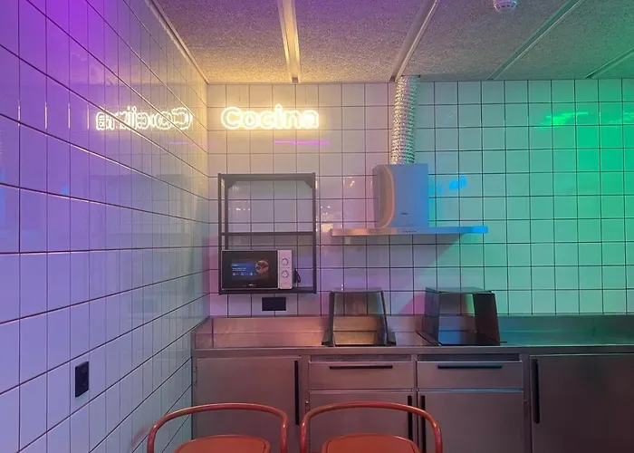 Lamia Bbk Women Hostel-solo Mujeres Bilbau