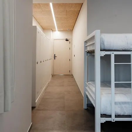 Хостел Lamia Bbk Women Hostel-solo Mujeres Бильбао