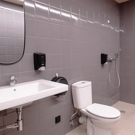 Lamia Bbk Women Hostel-solo Mujeres Бильбао