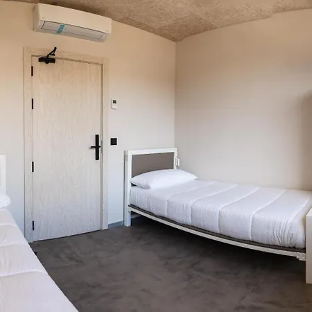 Lamia Bbk Women Hostel-solo Mujeres *